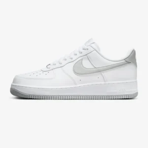 کفش مردانه خاکستری نایک مدل Nike Air Force 1 '07