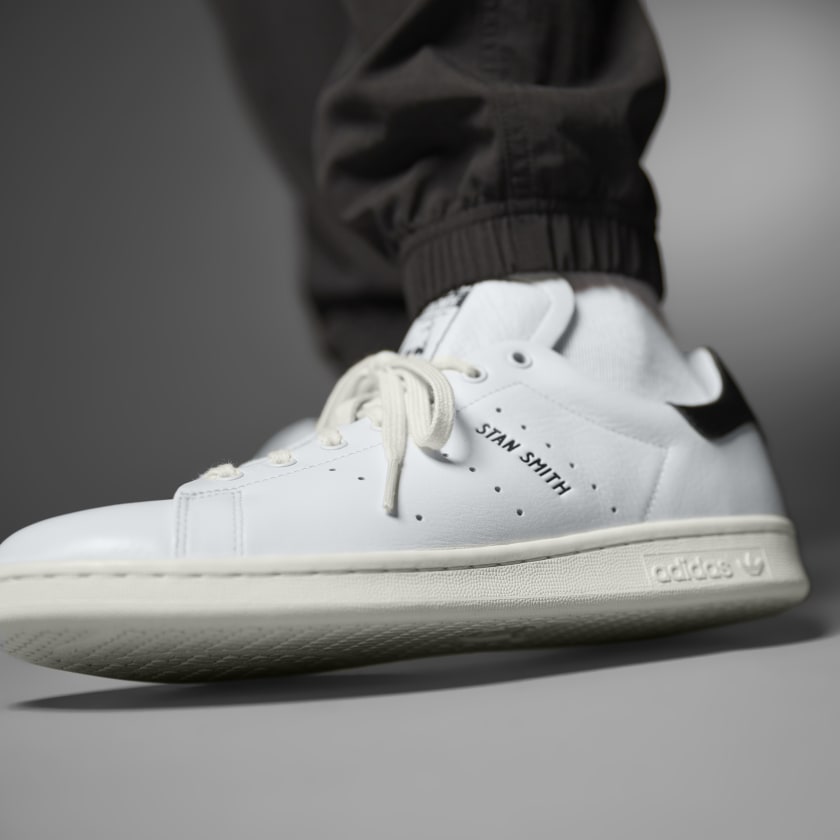 کفش سفید، مشکی آدیداس مدل STAN SMITH CS SHOES