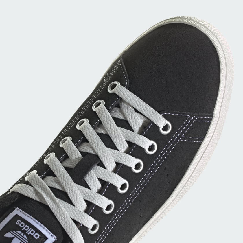 کفش مشکی، سفید آدیداس مدل STAN SMITH CS SHOES