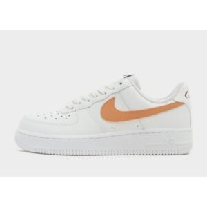 کفش ورزشی زنانه سفید، نارنجی نایک مدل Nike Air Force 1 '07 Women's