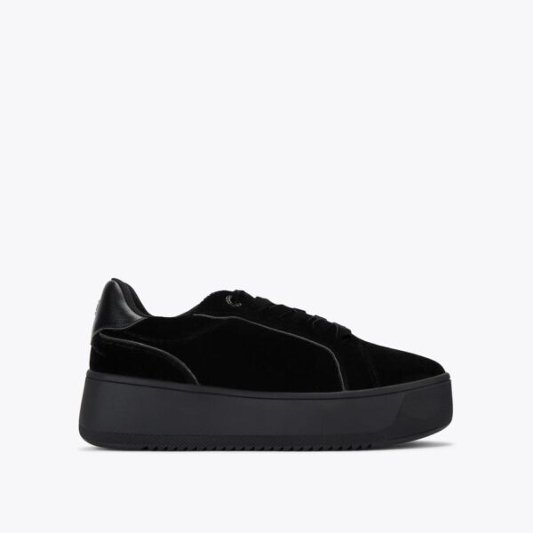 کفش زنانه مشکی کرت گایگر مدل lighter velvet sneaker