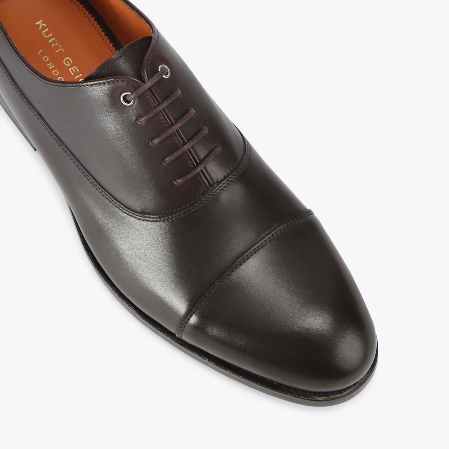 کفش چرم مردانه قهوه‌ای کرت گایگر مدل sloane oxford brogue