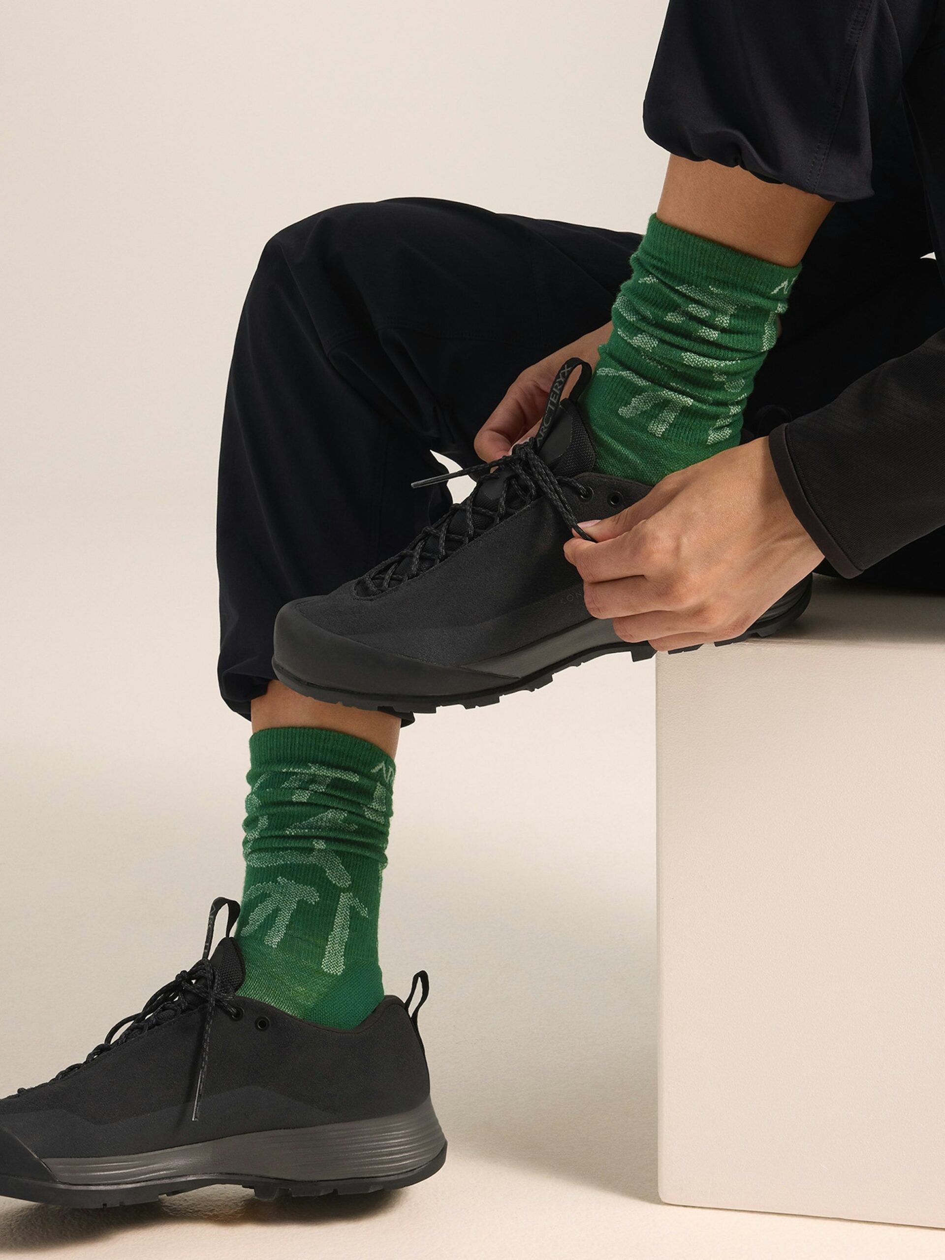 جوراب ورزشی آرکتریکس مدل Merino Wool Grotto Mid Sock